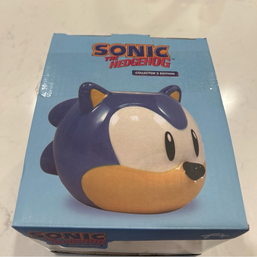 Sonic the Hedgehog Molded Ceramic Coffee Mug 24oz Collector's Edition New In Box